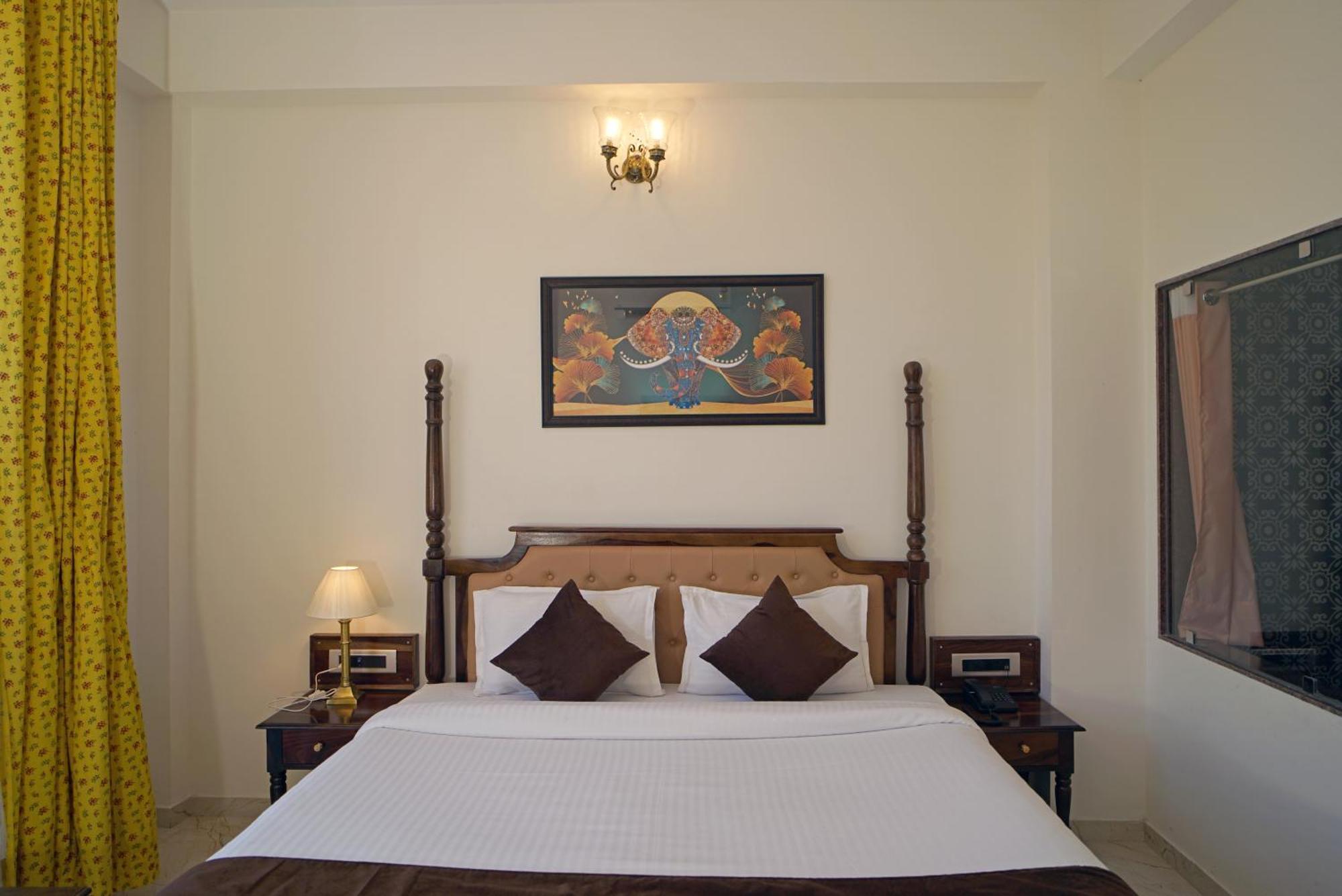 Dera Pichola- A Lake Facing Boutique Hotel أُودايبور المظهر الخارجي الصورة